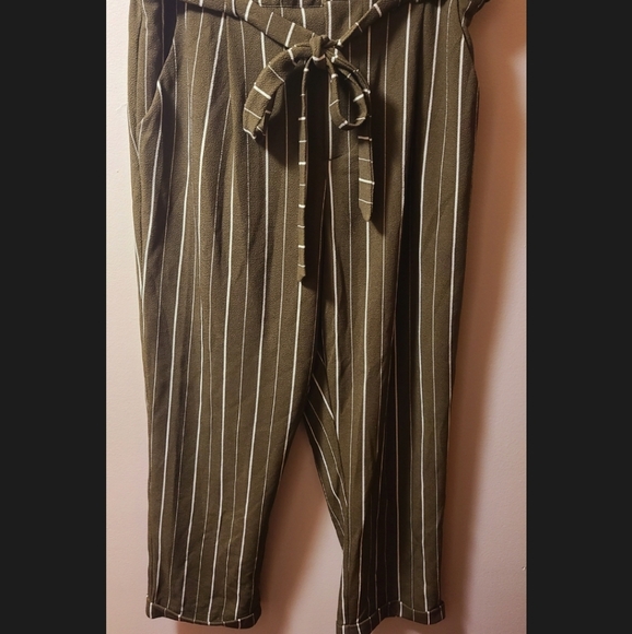 Dress pants - Picture 2 of 2